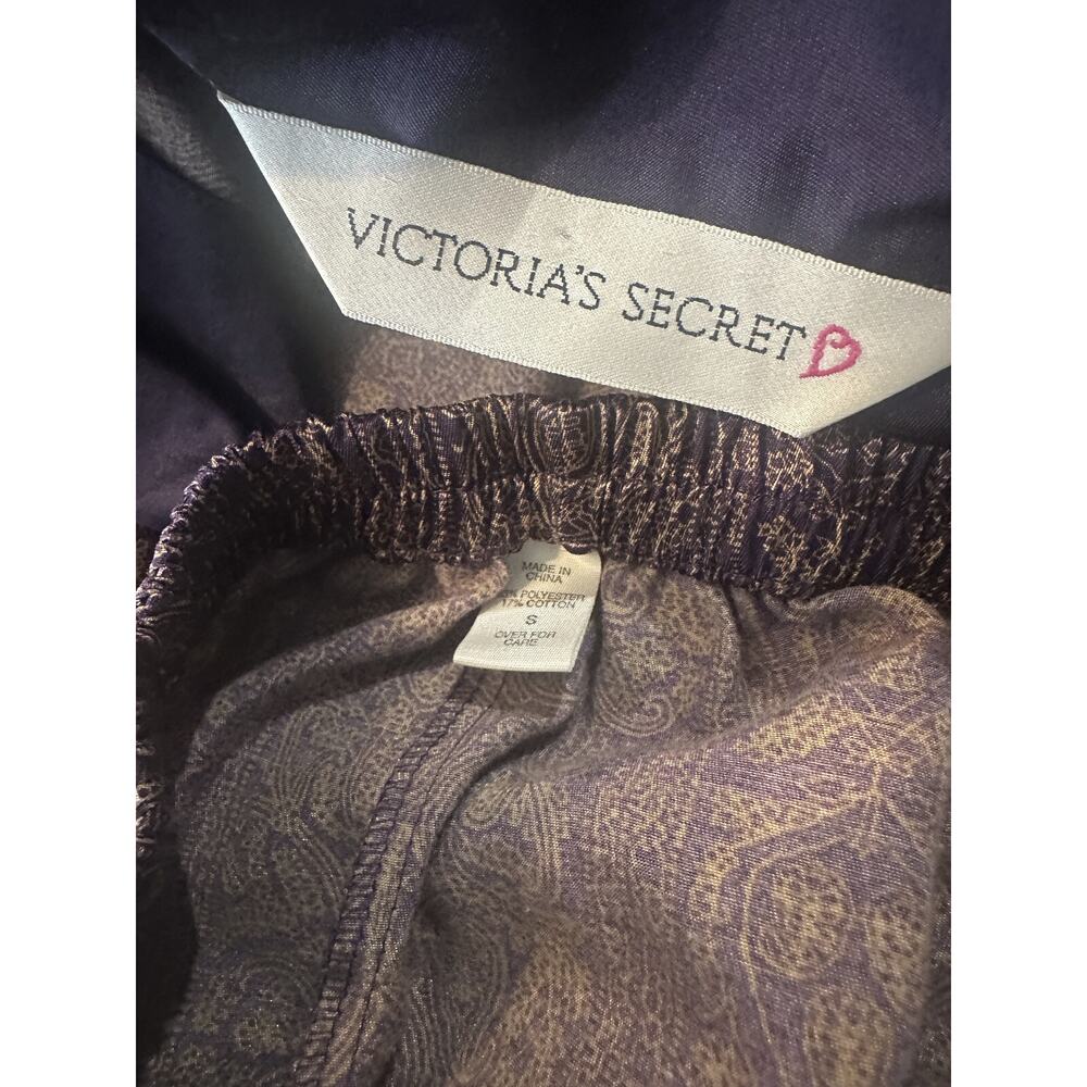 Victoria's Secret Satin-Like Pajama Set Purple Gold Paisley Button Shirt Pants S - Picture 11 of 16